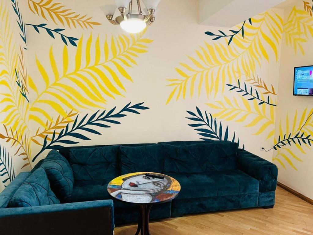 Areva Hostel & Apartment Ереван Экстерьер фото